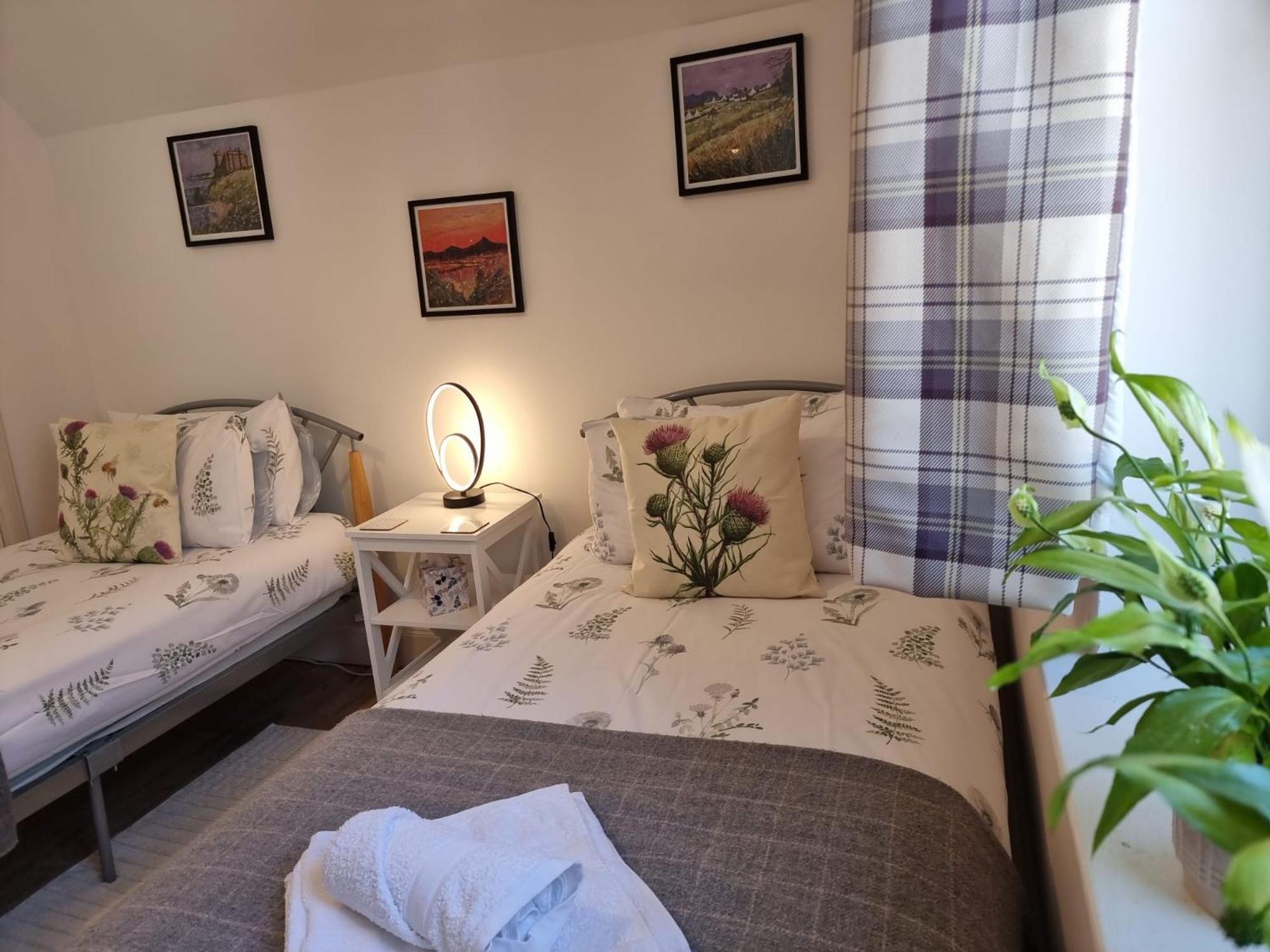 Heart Of Inverness-City Apartment מראה חיצוני תמונה